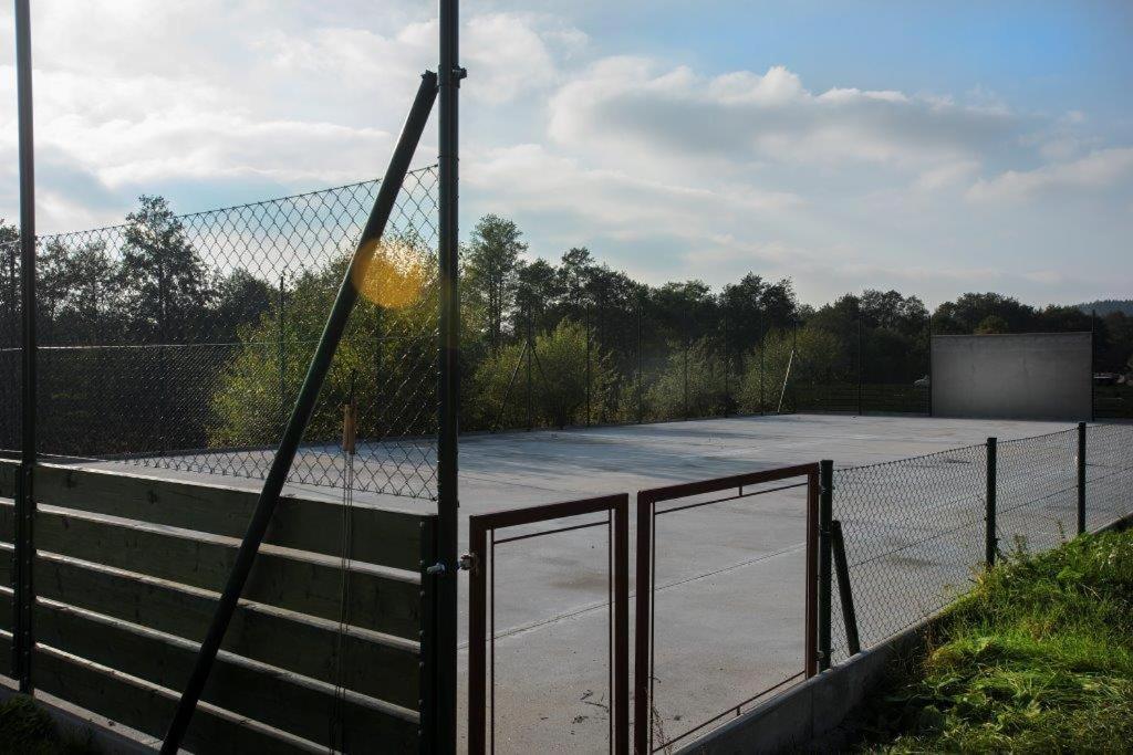 Hotel Zámek Libouň Louňovice pod Blaníkem Esterno foto