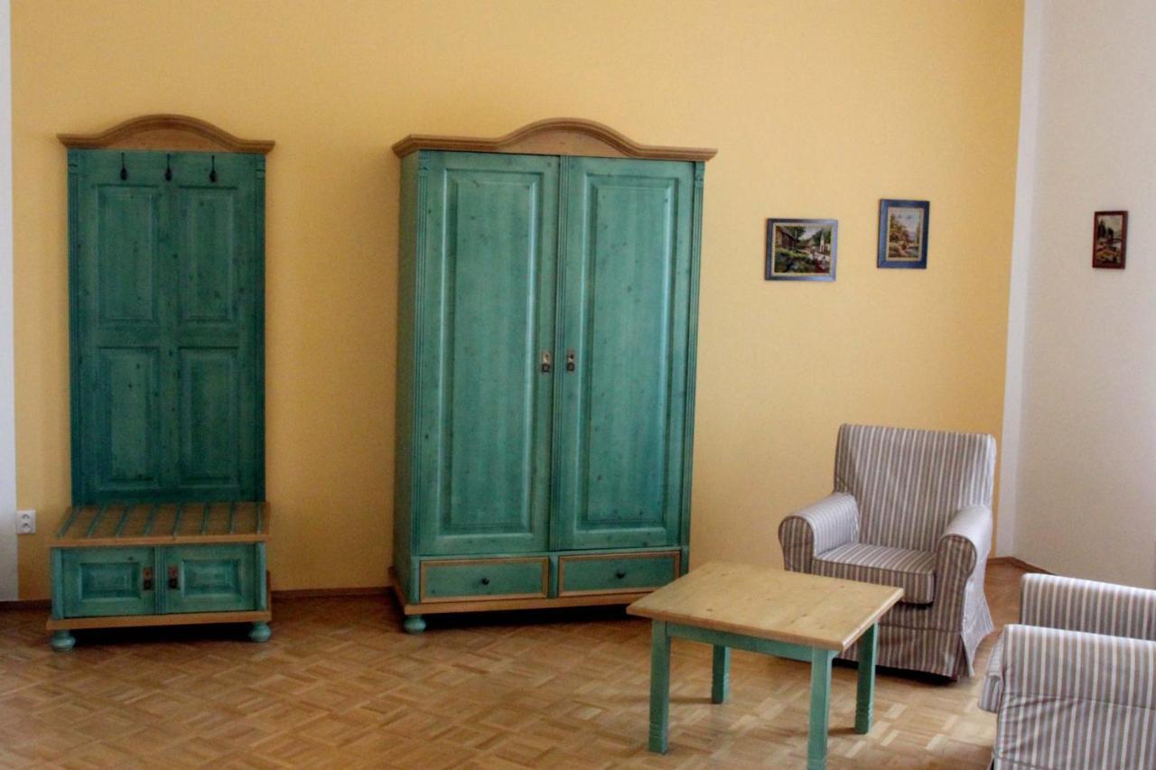 Hotel Zámek Libouň Louňovice pod Blaníkem Esterno foto