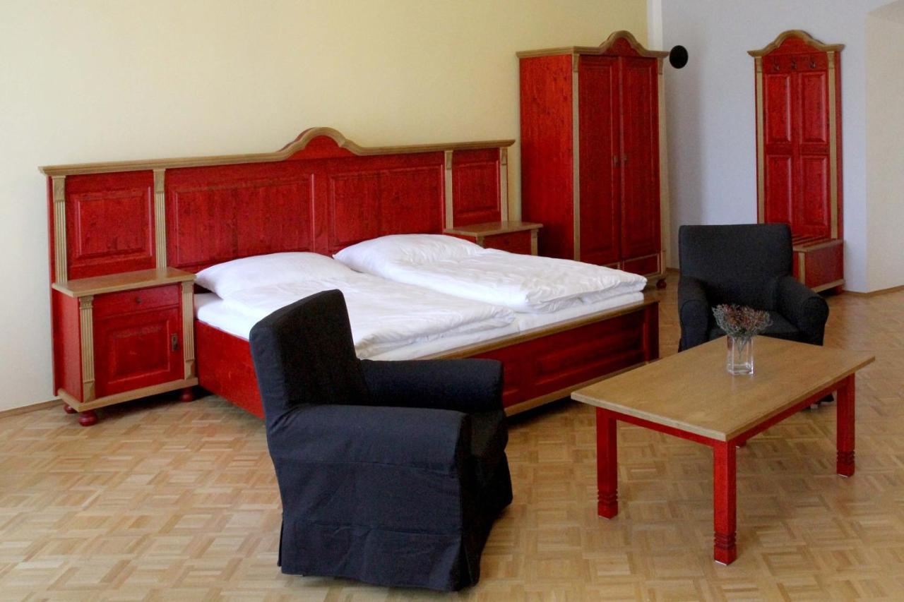 Hotel Zámek Libouň Louňovice pod Blaníkem Esterno foto