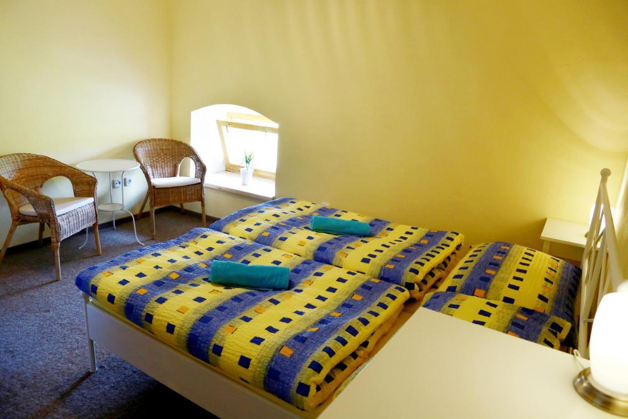 Hotel Zámek Libouň Louňovice pod Blaníkem Esterno foto